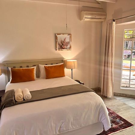 Woods Guest House Middelburg  Buitenkant foto
